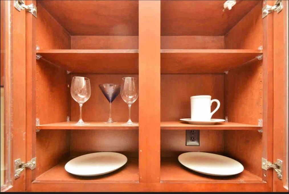 Luxury 1Bedroom/Pool View/ Galleria W/Study Desk Houston Exterior foto