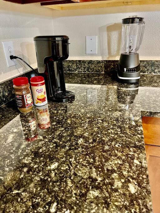 Luxury 1Bedroom/Pool View/ Galleria W/Study Desk Houston Exterior foto