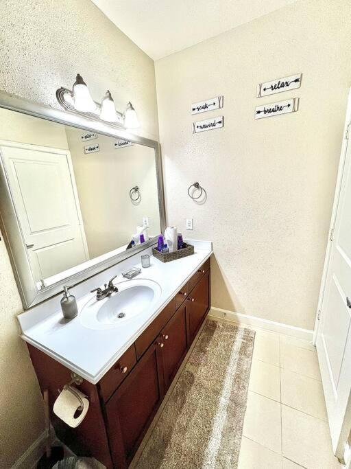 Luxury 1Bedroom/Pool View/ Galleria W/Study Desk Houston Exterior foto
