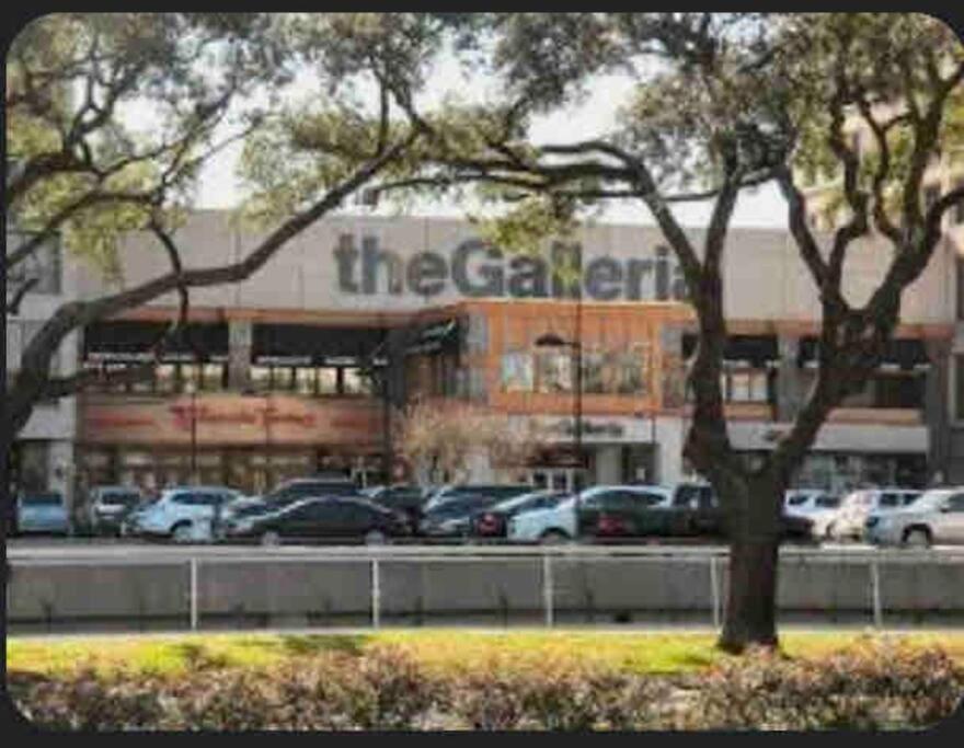 Luxury 1Bedroom/Pool View/ Galleria W/Study Desk Houston Exterior foto